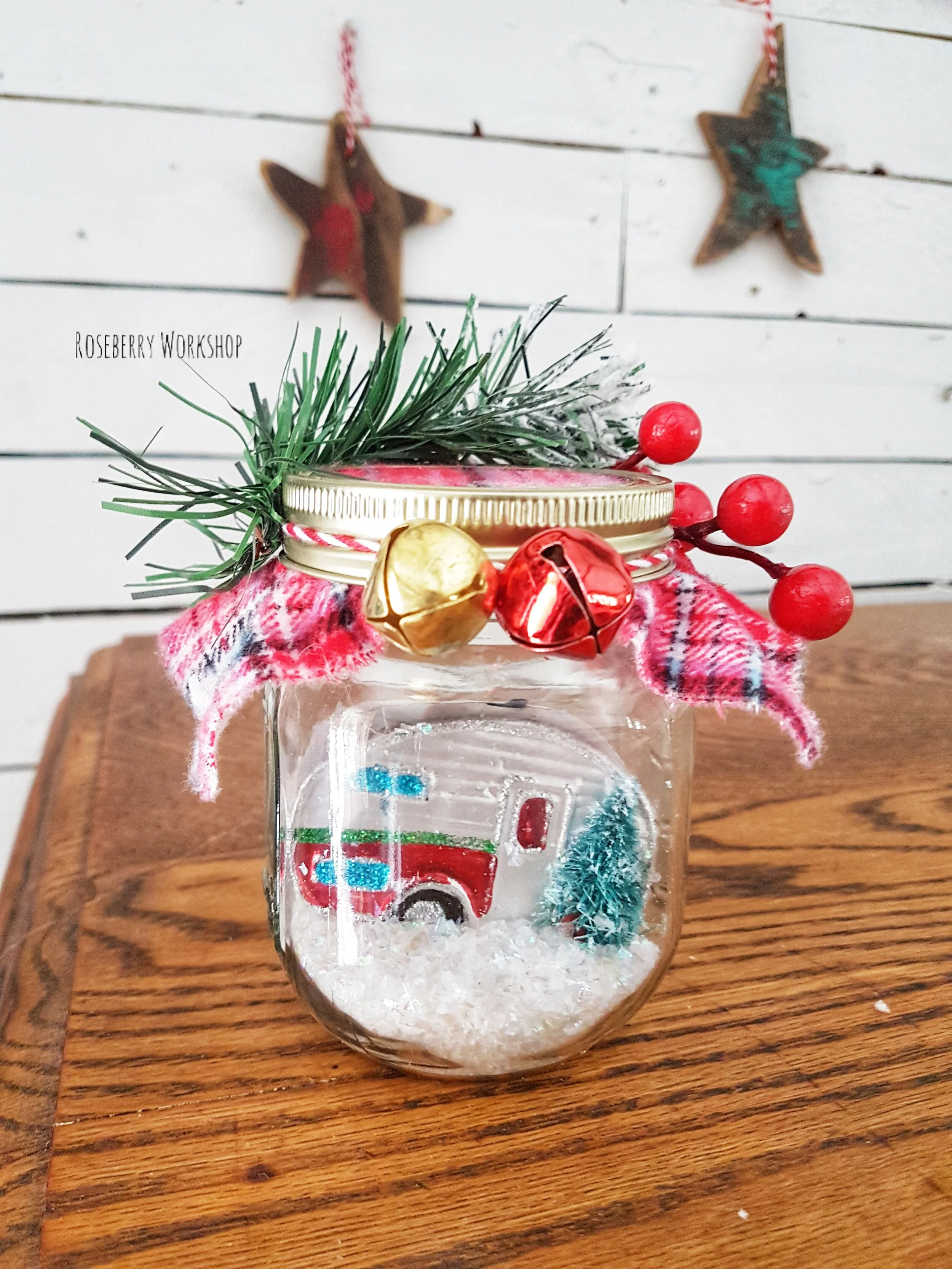 "Vintage Camper" (with Spruce and berries)