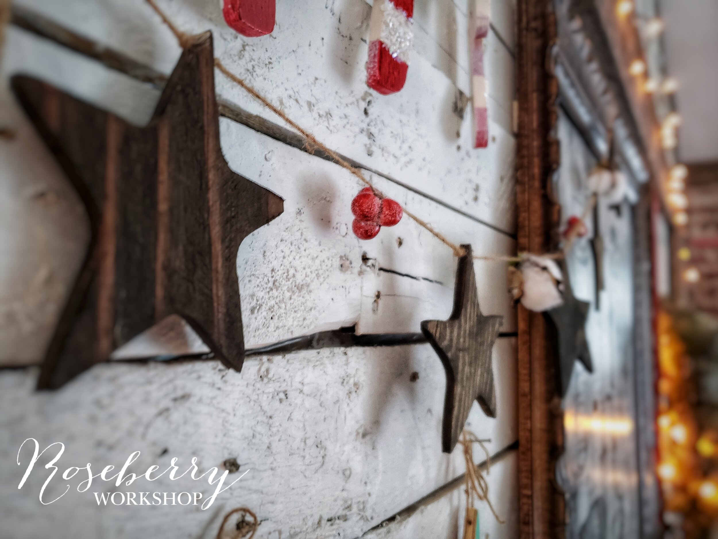 Rustic Wooden Stars Bunting Garland with Cotton and Berries