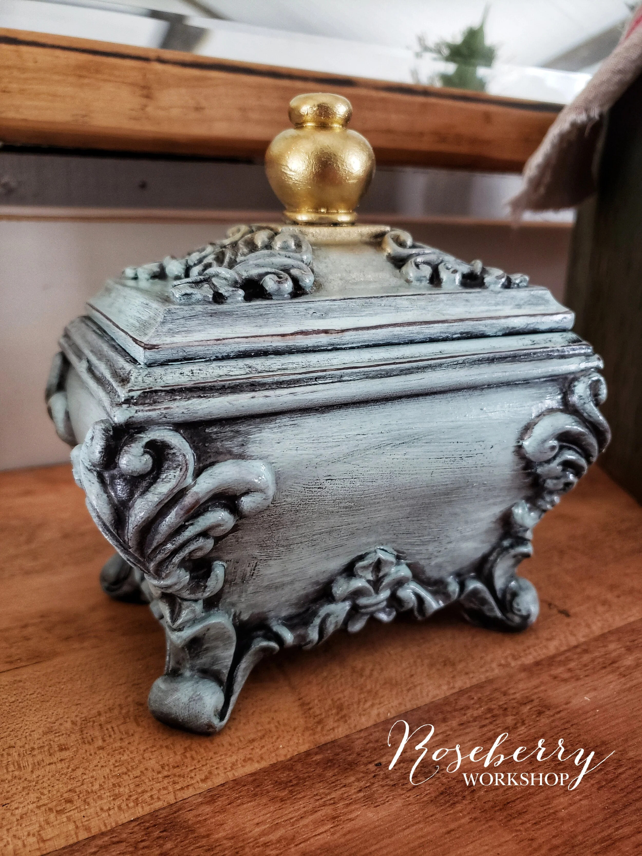 Small Mint &amp; Gold Keepsake Box