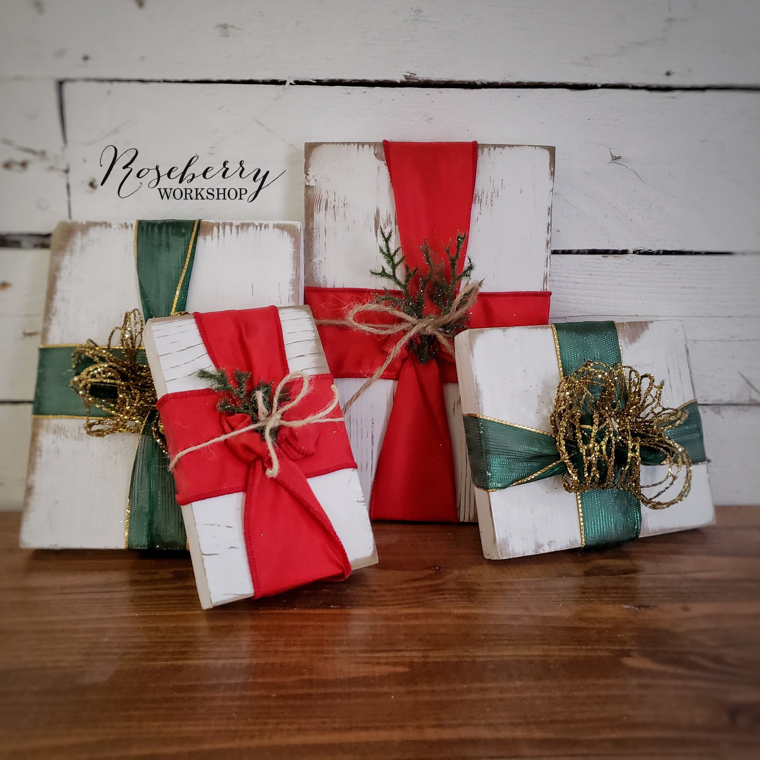 Shabby Wooden "Presents" Decor Set of 4 (No.1)