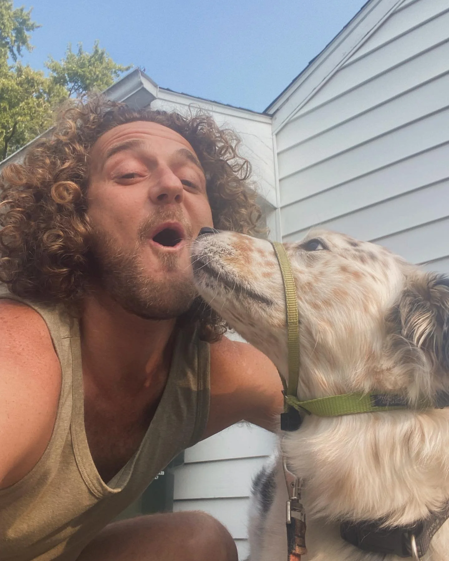 Reeder here, shamelessly self promoting our show tonight with @merrytravelersband and @keithhallthecreepingrass at 8pm tonight at the Rosebowl!!! Looking forward to see you all there,  papa @cody_ody_ody_o you are missed.