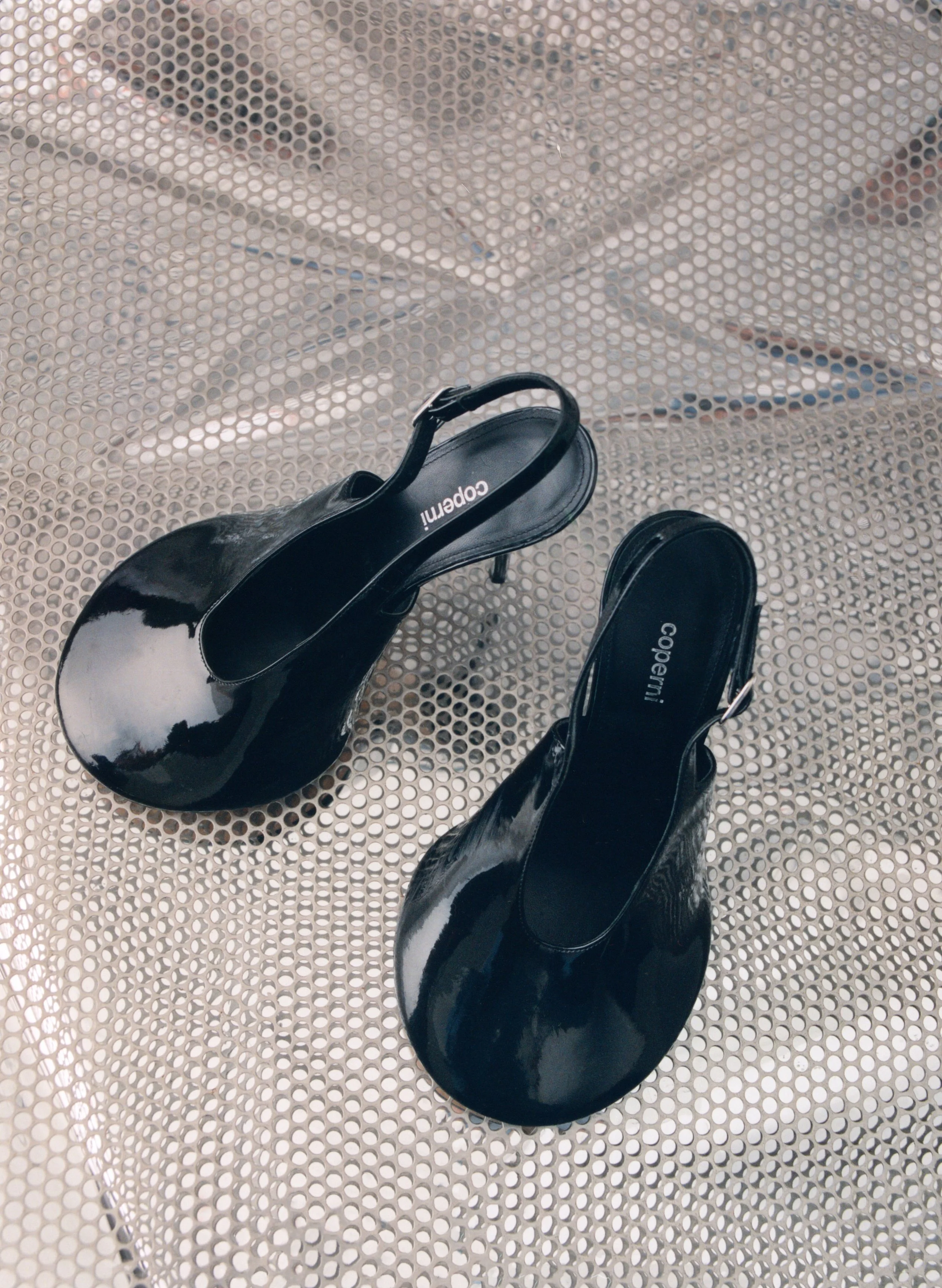 PiaRiverola_Vogue_120_20.jpg