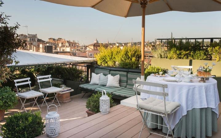 Residenza Napoleone III, Telegraph Expert Rating 8/10