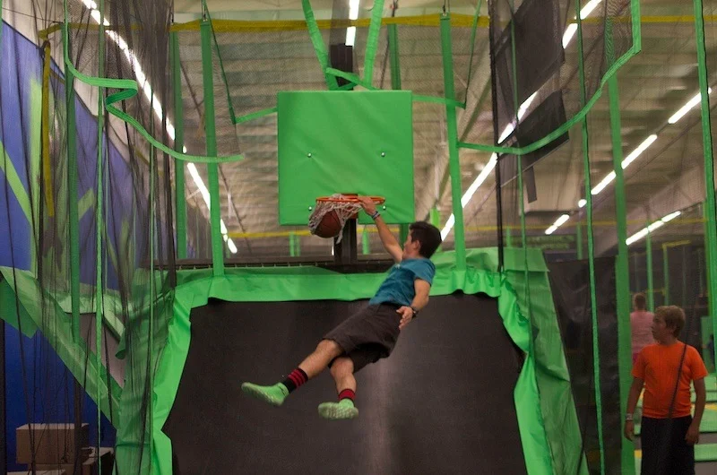 slam-dunk-court-attractions-rare-air-trampoline-park.jpg