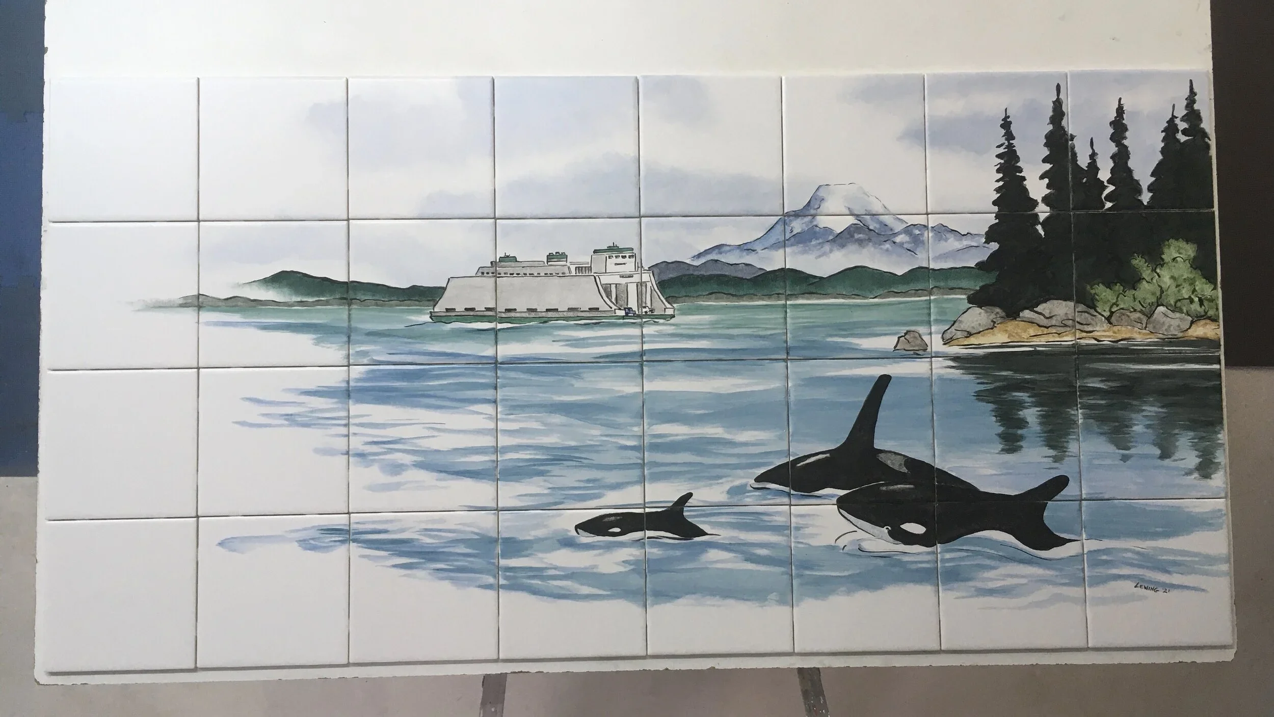 Ferry and Orca Tub Front