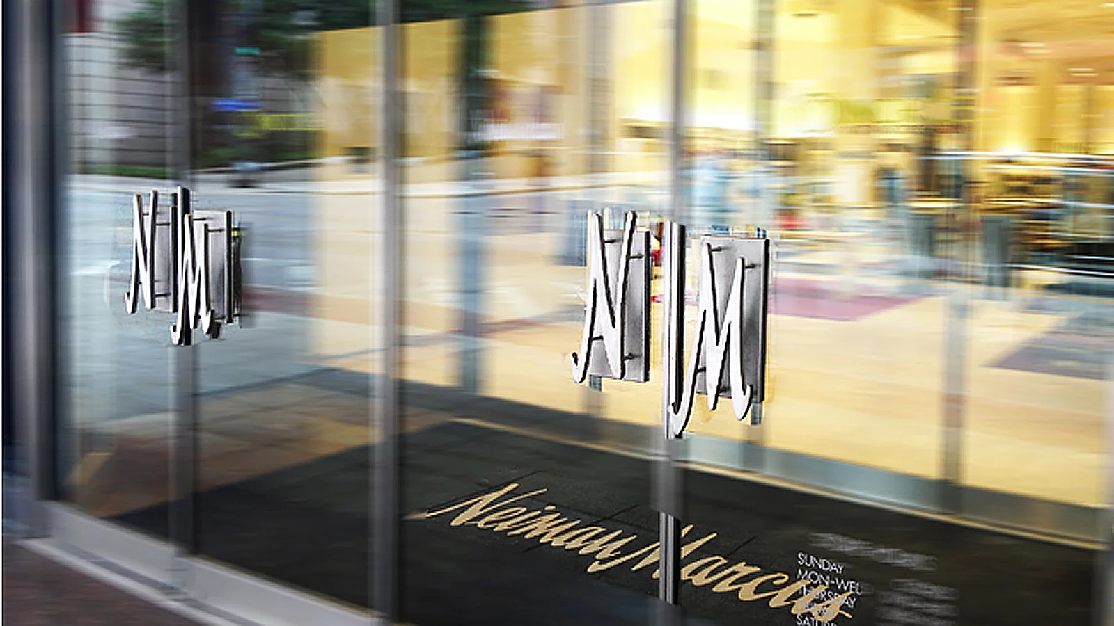 Lighting up the Windows of Neman Marcus