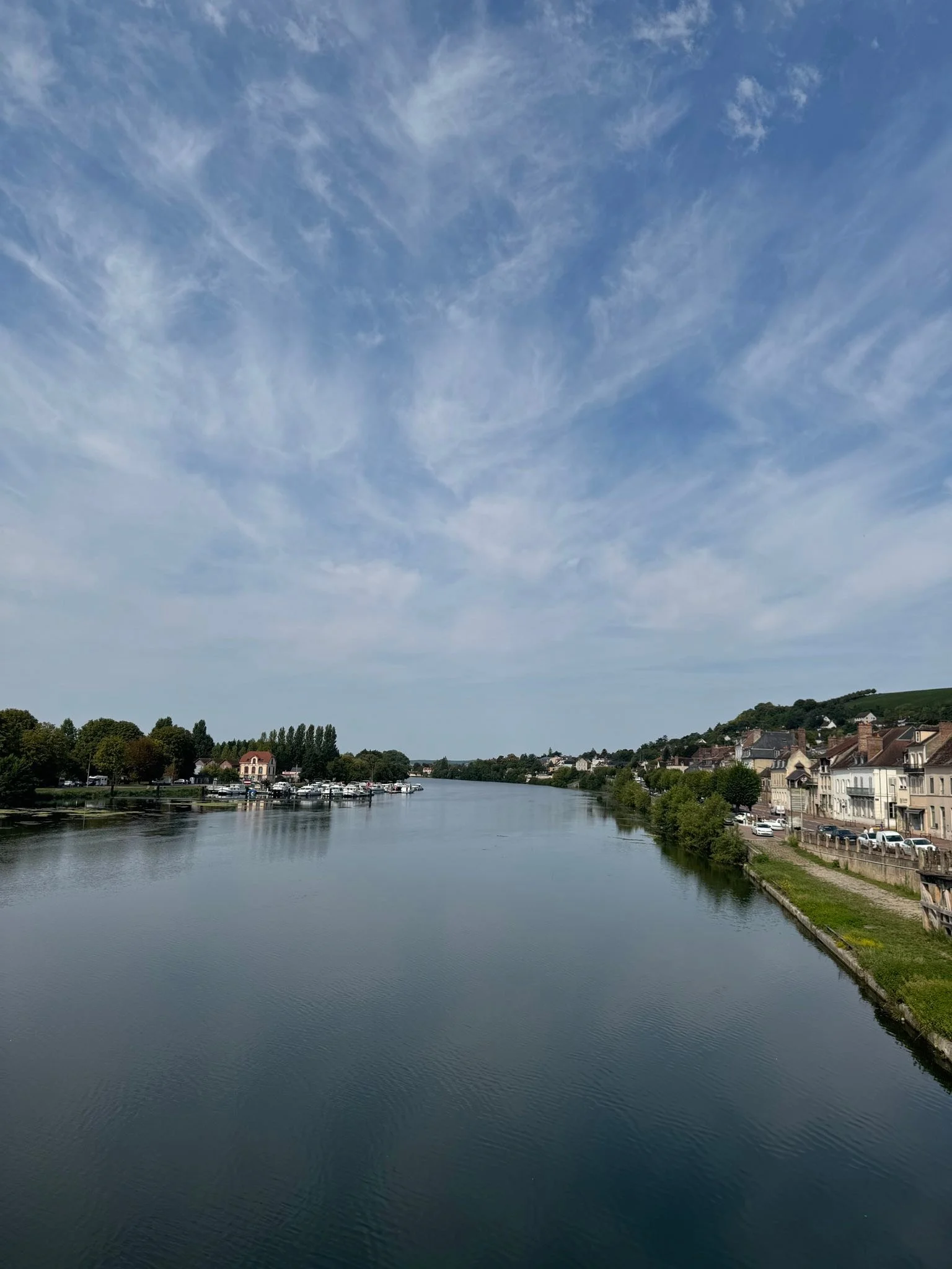Ch&acirc;teau du Fe&yuml; and Joigny 🇫🇷