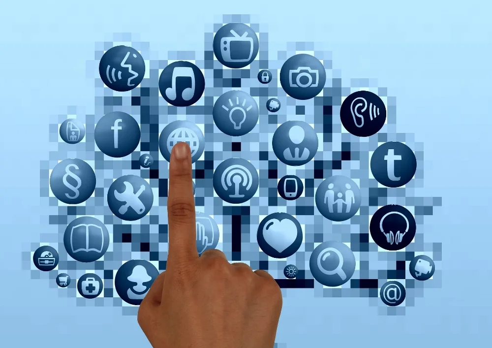 finger-769300_1920.jpg