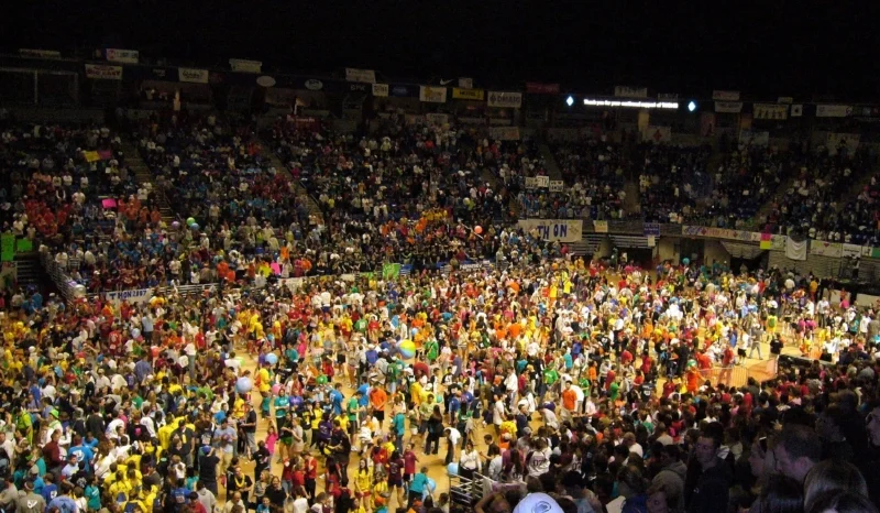 THON 2007 - the first time it was held in the Bryce Jordan Center. IT IS THAT BIG... Attribution here .