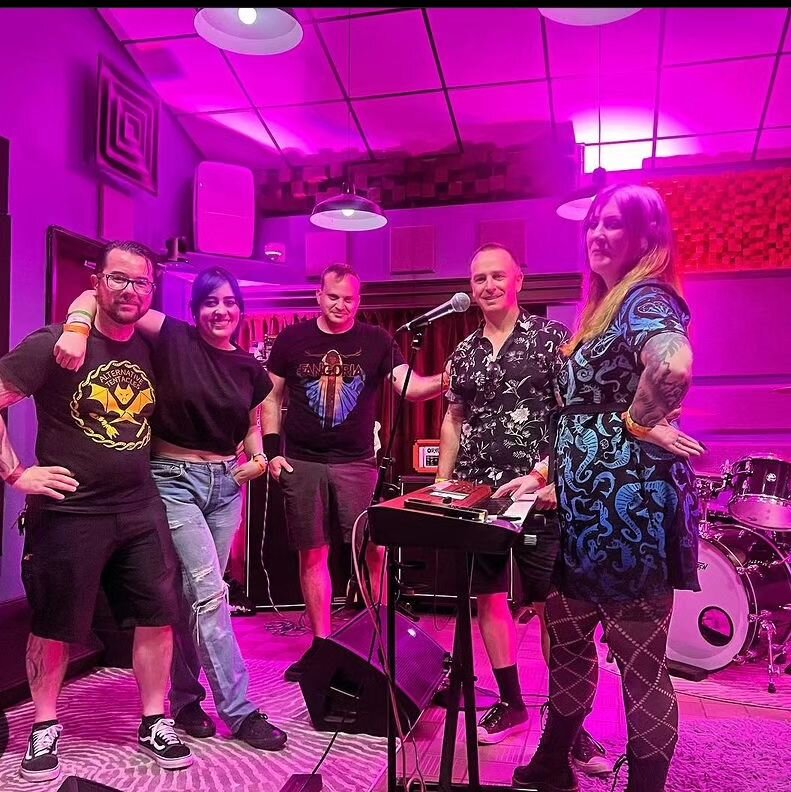 GUYS!!! This is us, all together,  in a practice space. Funny story, this has happened possibly 4 or 5 times since we reformed.

Thank you to @little.wing.studio for helping us out. They had a great setup so we were able to get ready for our @thefest