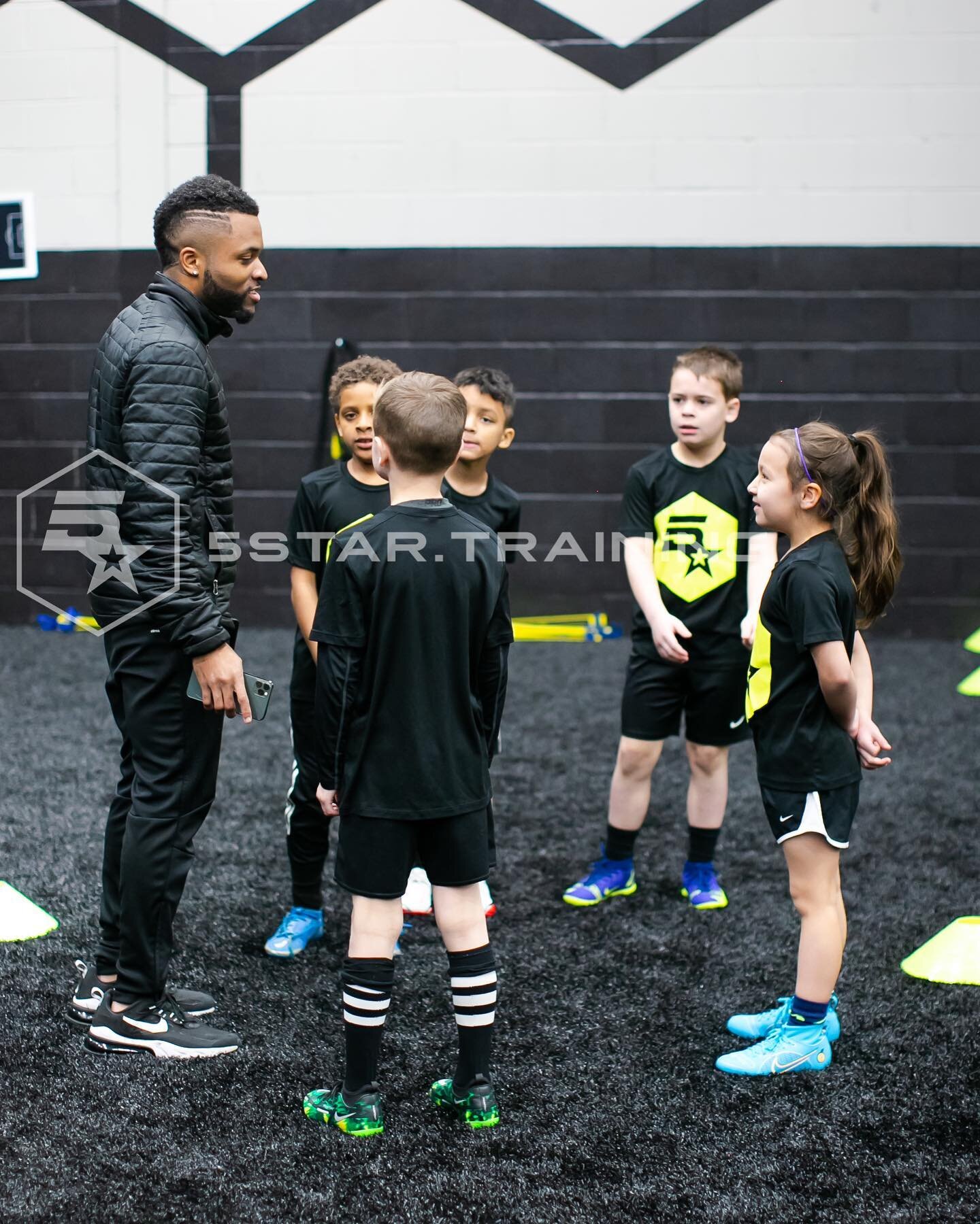 AT 5 Star Training Center, our Lil&rsquo; Stars program is designed for soccer players ages 6-10. Our primary focus is building a base of solid technical skills combined with proper technique and application.
.
$250 for 10 sessions (good for 6 mo)
$4