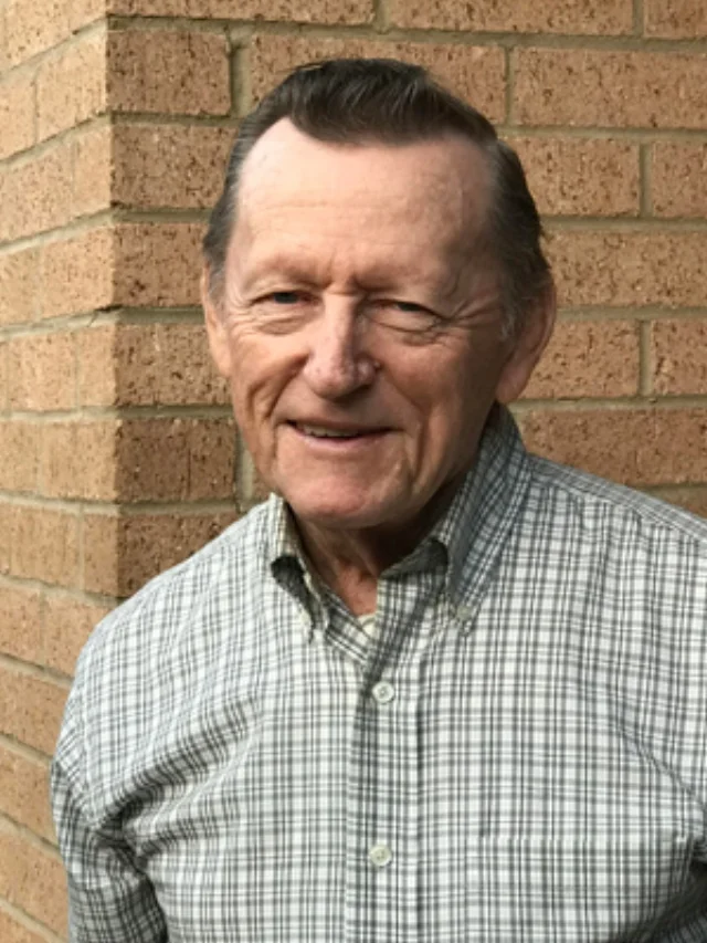 Homer Detrich Sexton Read Full Bio
