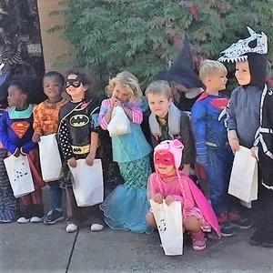 Halloween+Parade+1-edited.jpg
