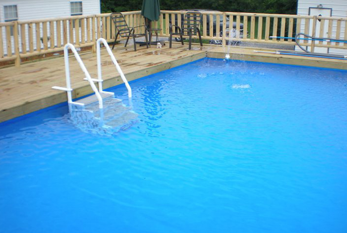 Aboveground-splash-partialdeck-stepview.jpg
