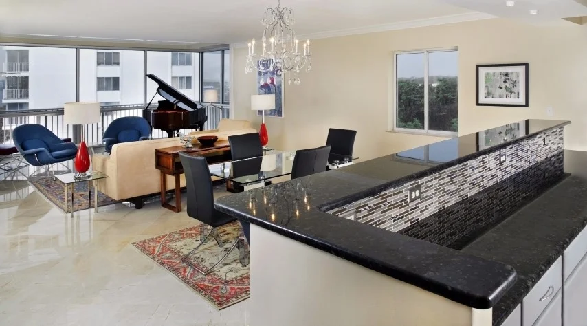 riversidecondo (2) (Small).jpg