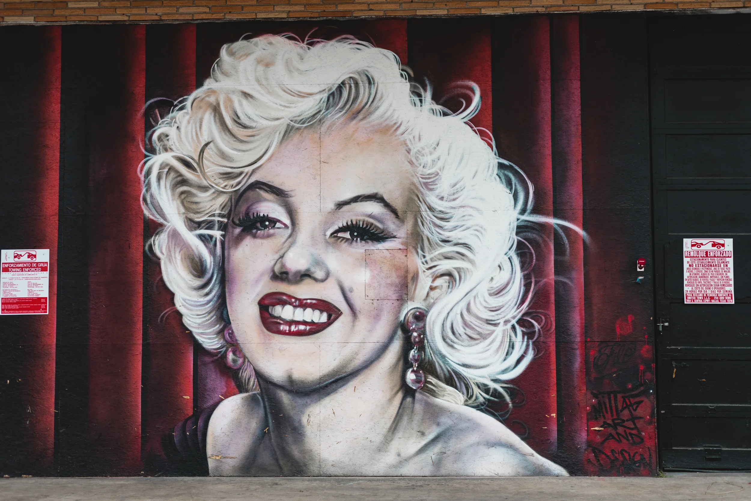 Marilyn Monroe Mural