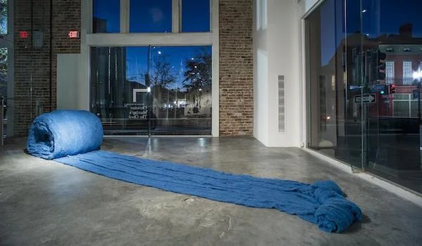 Caracol Azul (Blue Snail), 2017, Cecilia Vicuña