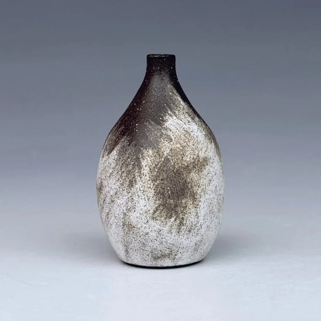 Natian-Roy_06-Mini-Vase.jpg
