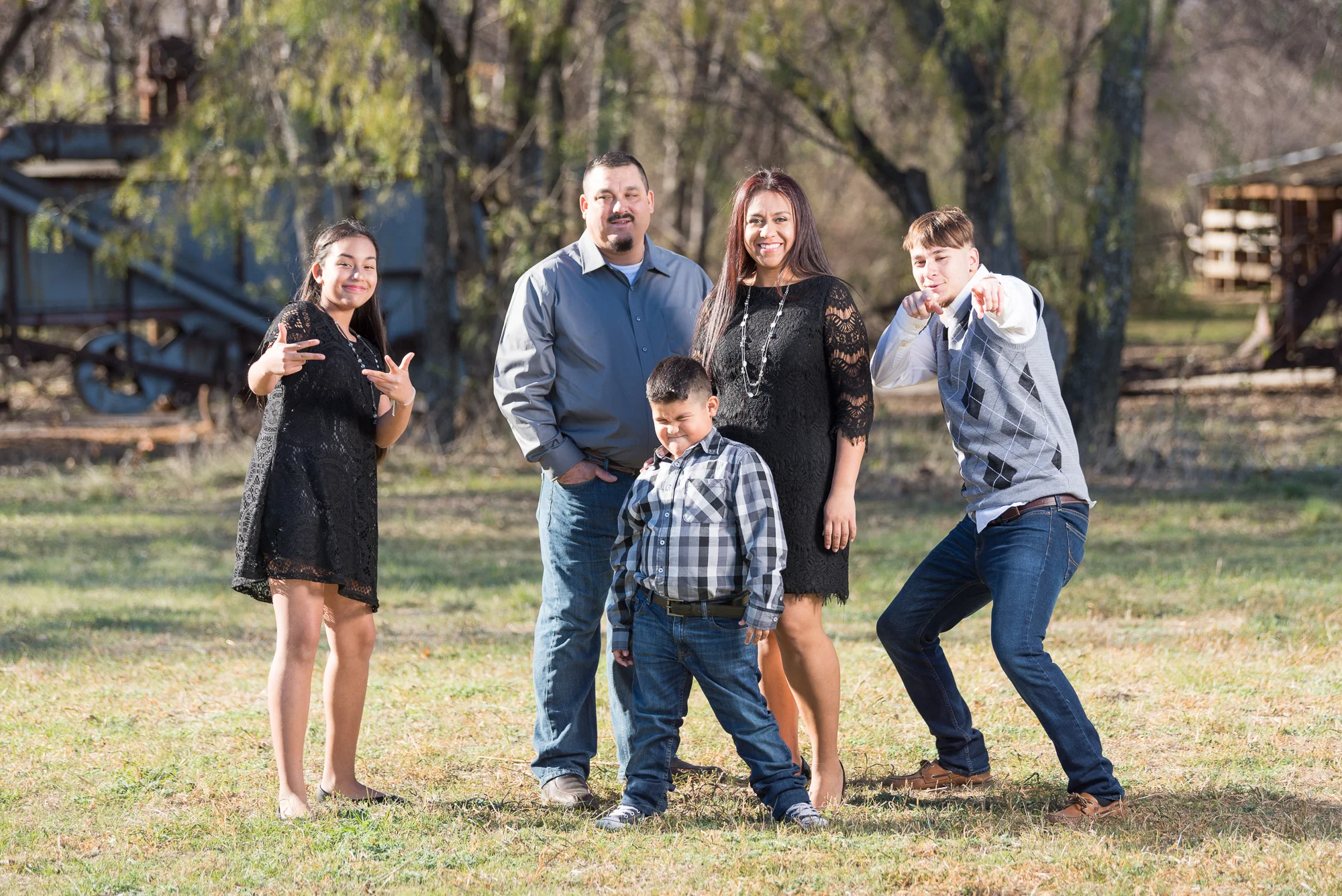 family portrait ellicia photos photo shoot parents mother father mom dad son sons daughter funny fun happy happiness smile smiling cute outside outdoor flash on location woods cider hill state park penn farm bonding.jpg