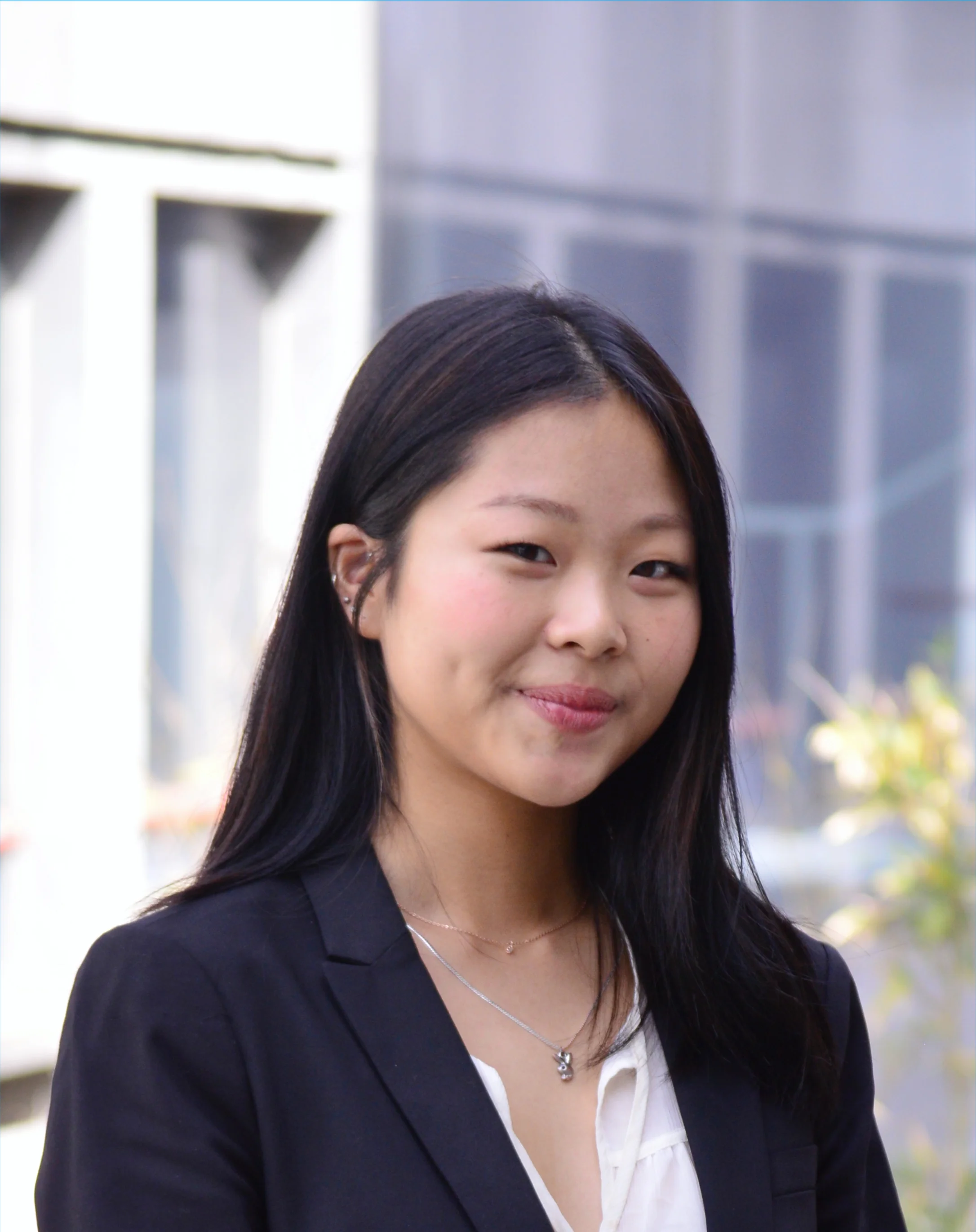 Julia Baik Marketing Coordinator Specialized in Graphic Design What are you excited to do in your term? Excited to design visuals that are fresh, inspiring and creative! What emoji best describes you? 🤤 drooling for yummy food