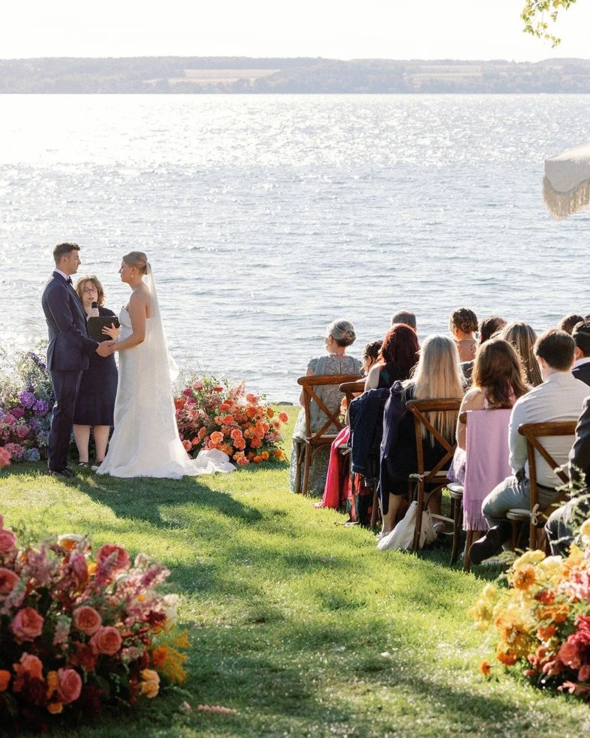 Outdoor Wedding Magic Under the New York Sun 🌞💕

What an absolute joy it was to officiate Ashley and Nick's stunning wedding at the picturesque Inns of Aurora! From the moment I arrived, I was captivated by the vibrant color palette of pinks, yello