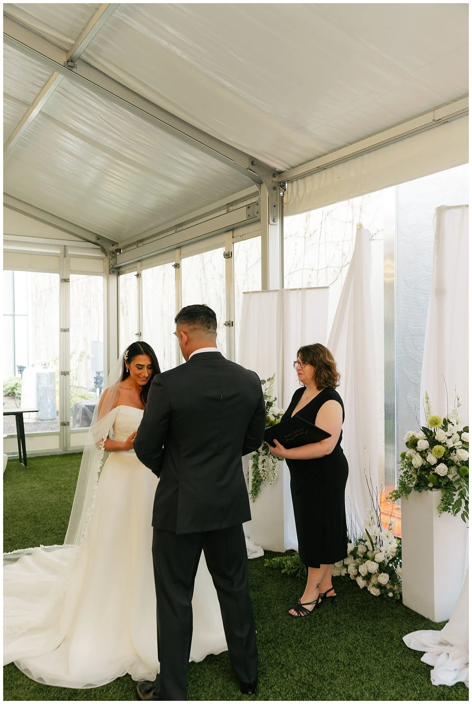 Affordable Wedding Officiant in Buffalo | Get Your Custom Ceremony Today