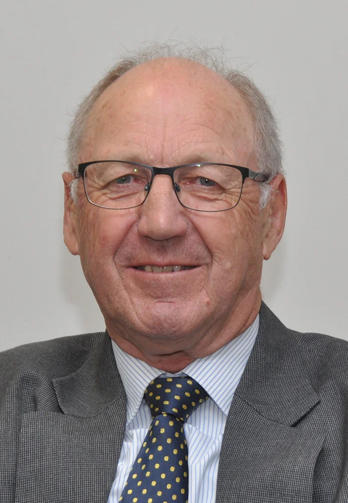 Bernie-Rowe.jpg