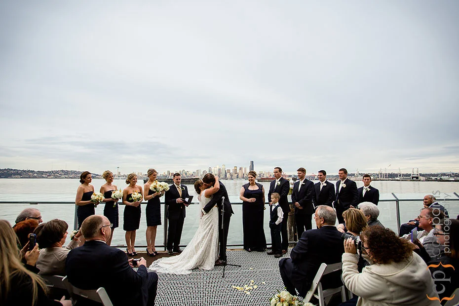 seattle-view-wedding-ceremony-at-saltys