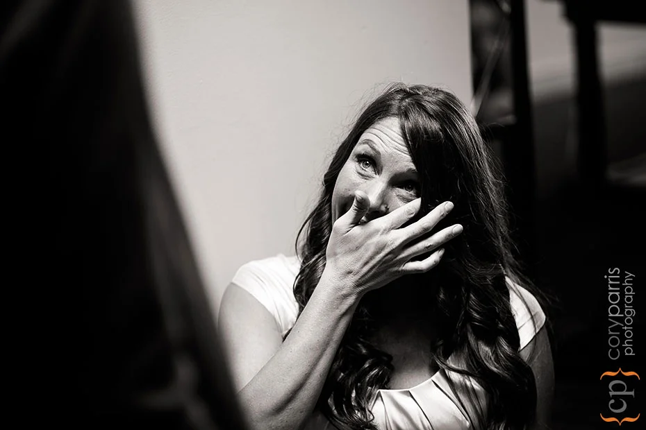 Nicole's sister started crying after receiving a necklace.