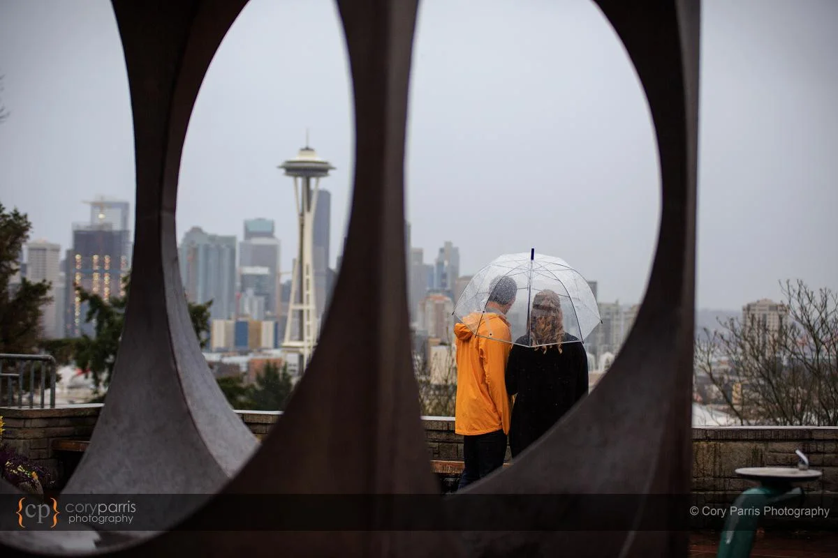 002-rainy-engagement-portraits-seattle