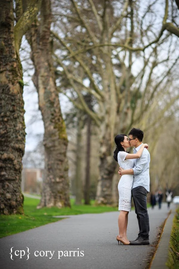 023-uw-engagement-portraits