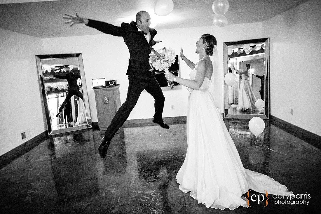 Dragonfly Resort woodland wedding photography
