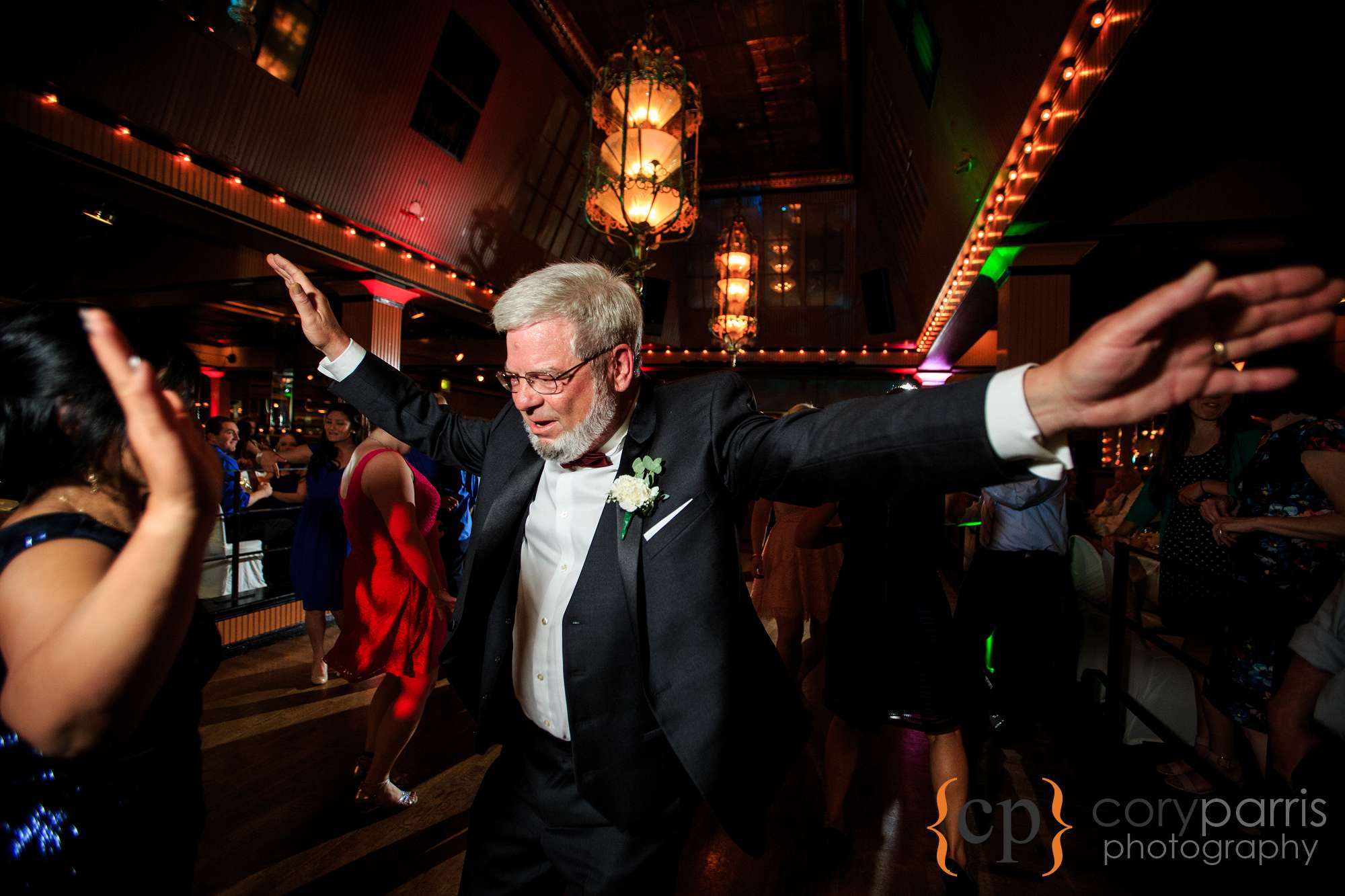 Bride's dad dancing at wedding