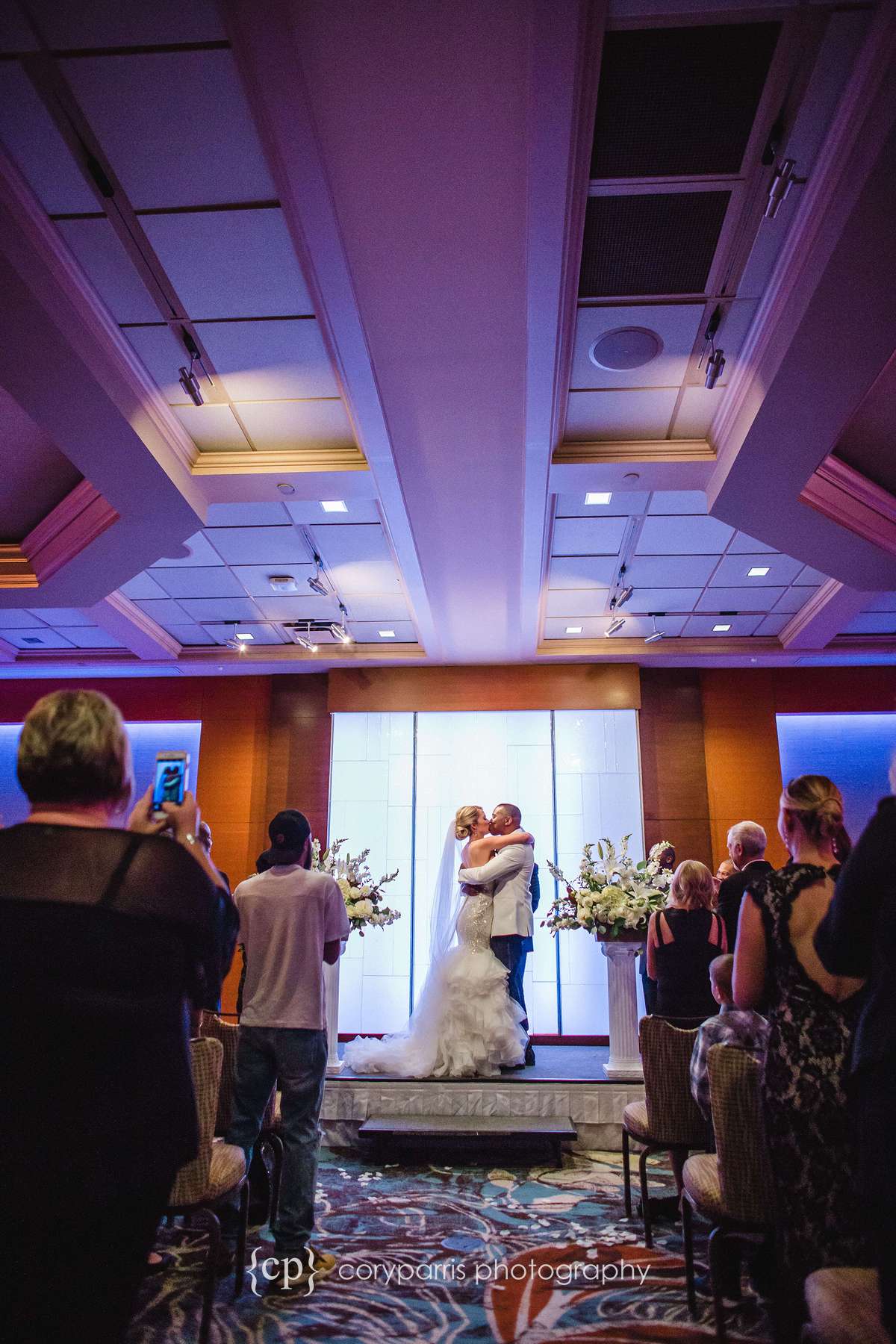 404-bellevue-club-wedding-photography.jpg