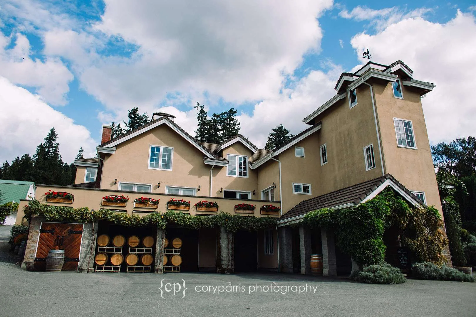 DeLille Cellars Chateau in Woodinville is a beautiful wedding venue. 