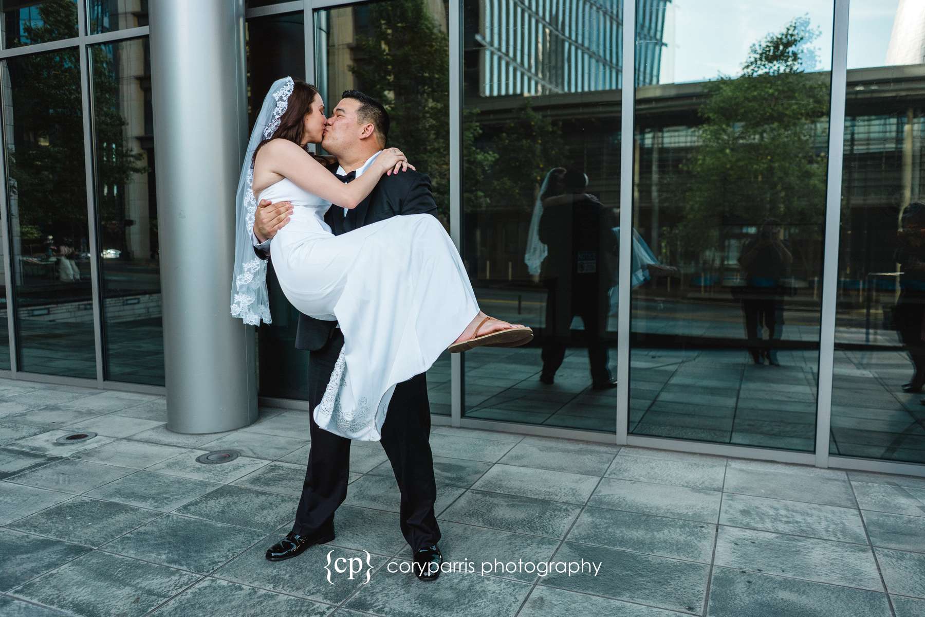 237-Seattle-Courthouse-Wedding-Photography.jpg