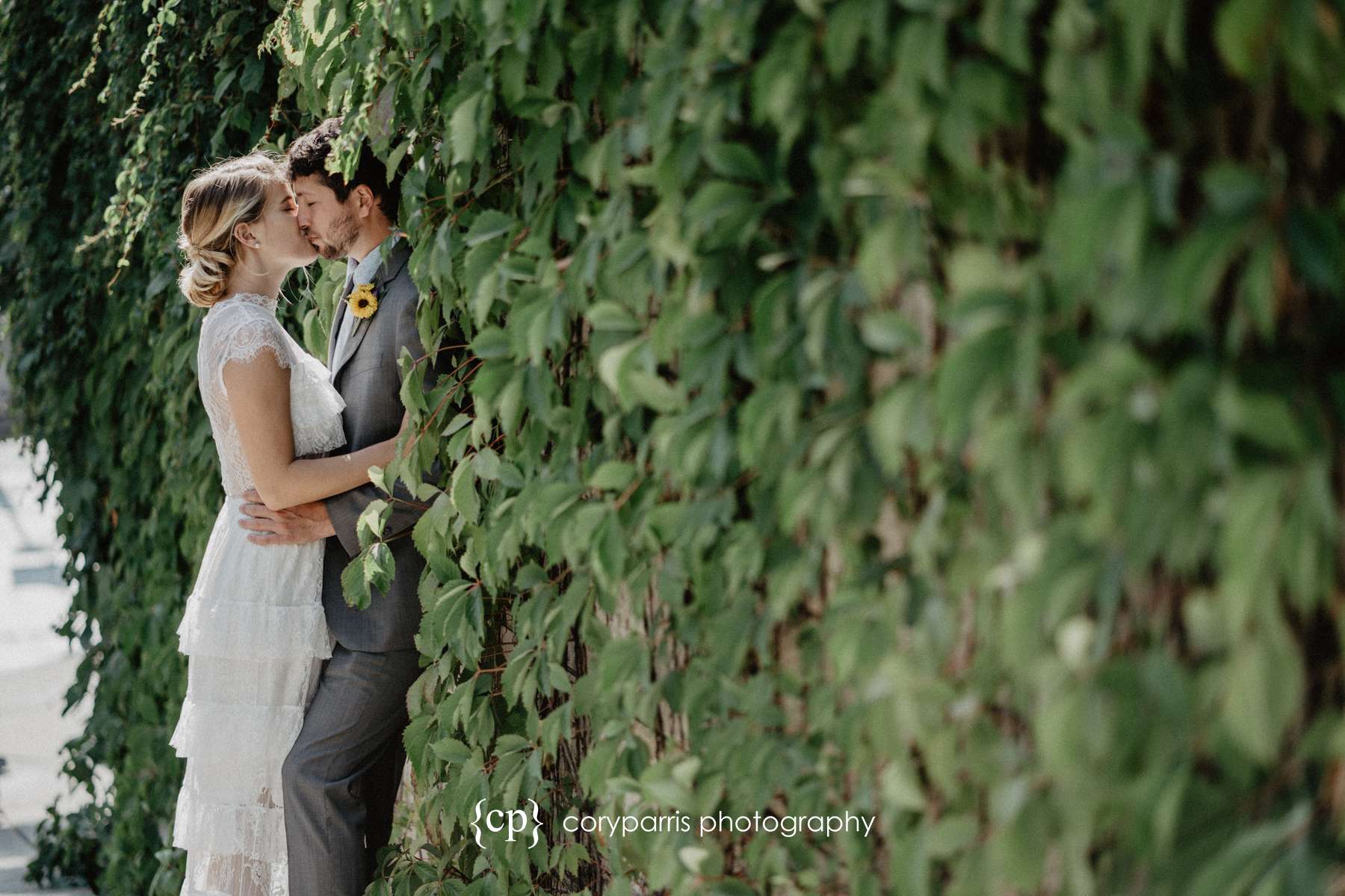 041-Seattle-Elopement-Courthouse.jpg