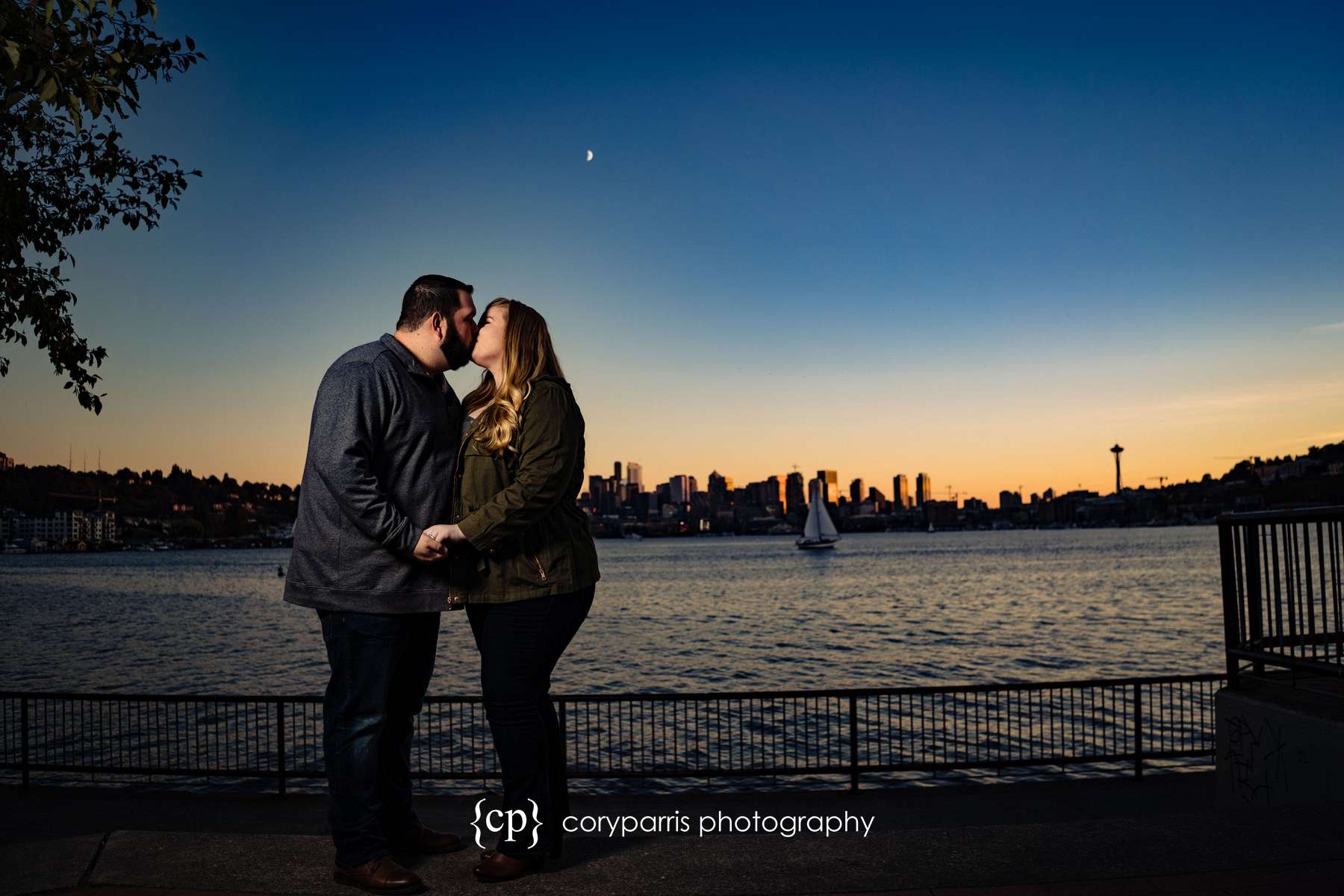 131-Gas-Works-Park-Engagement-Portraits-Seattle.jpg