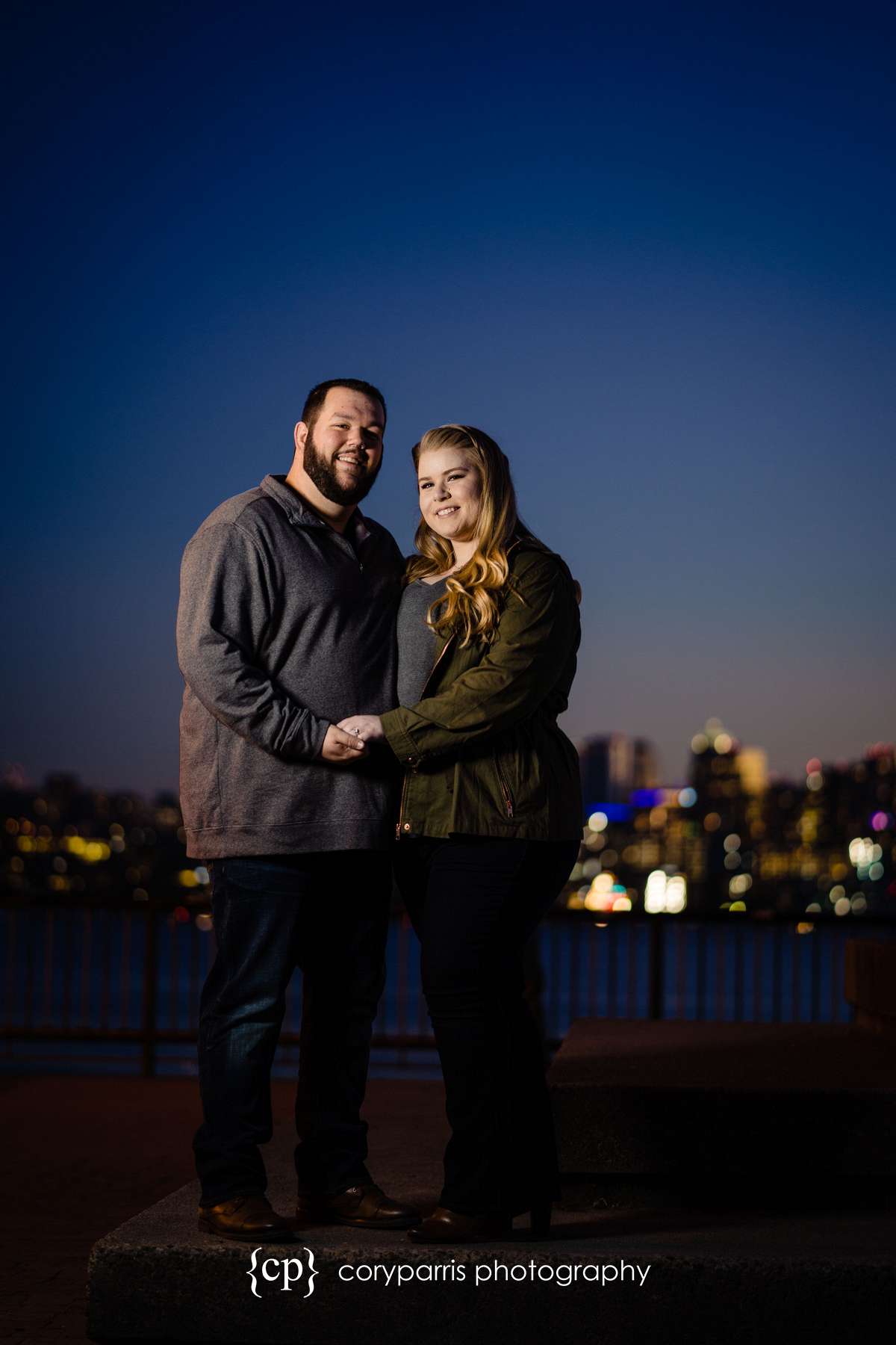 208-Gas-Works-Park-Engagement-Portraits-Seattle.jpg