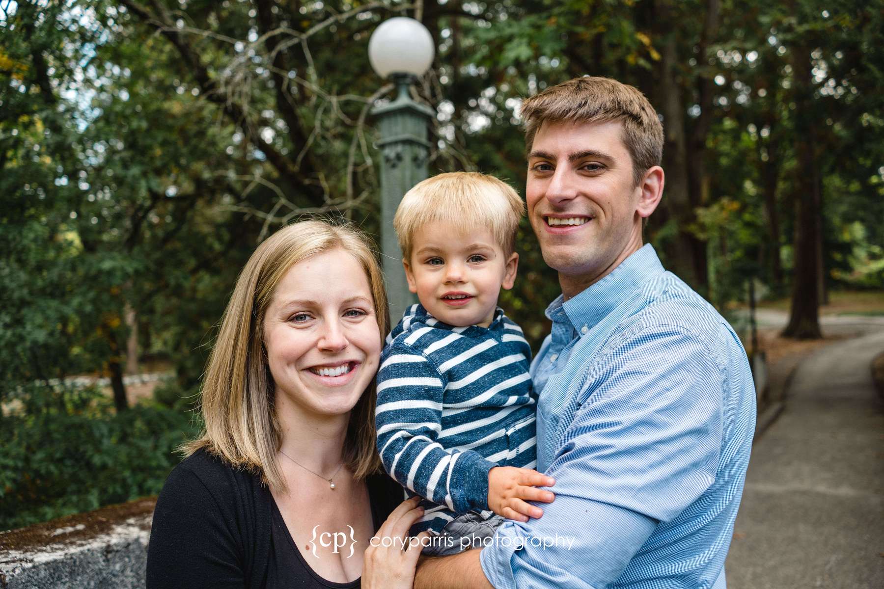 FM1 - 069-Seattle-Arboretum-Family-Portraits.jpg