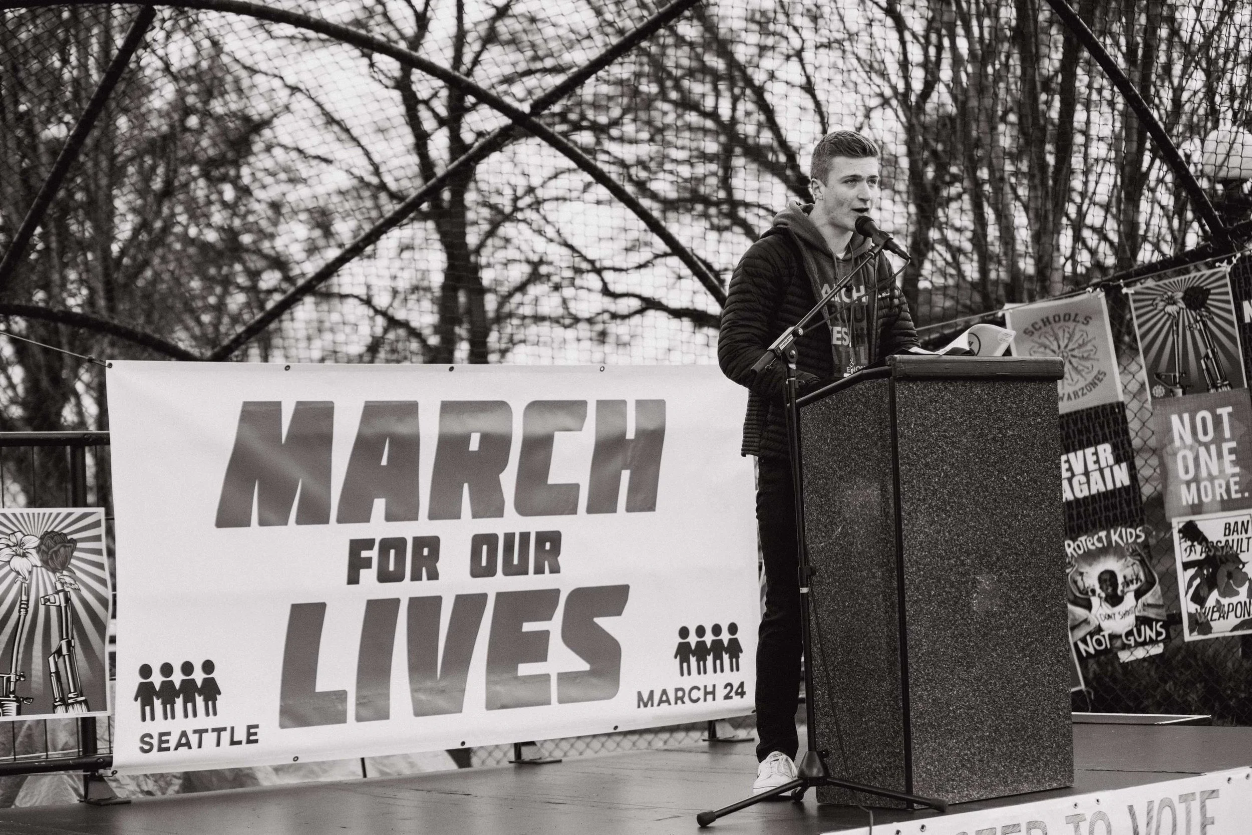 090-Editorial-Photography-March-For-Our-Lives-Seattle.jpg