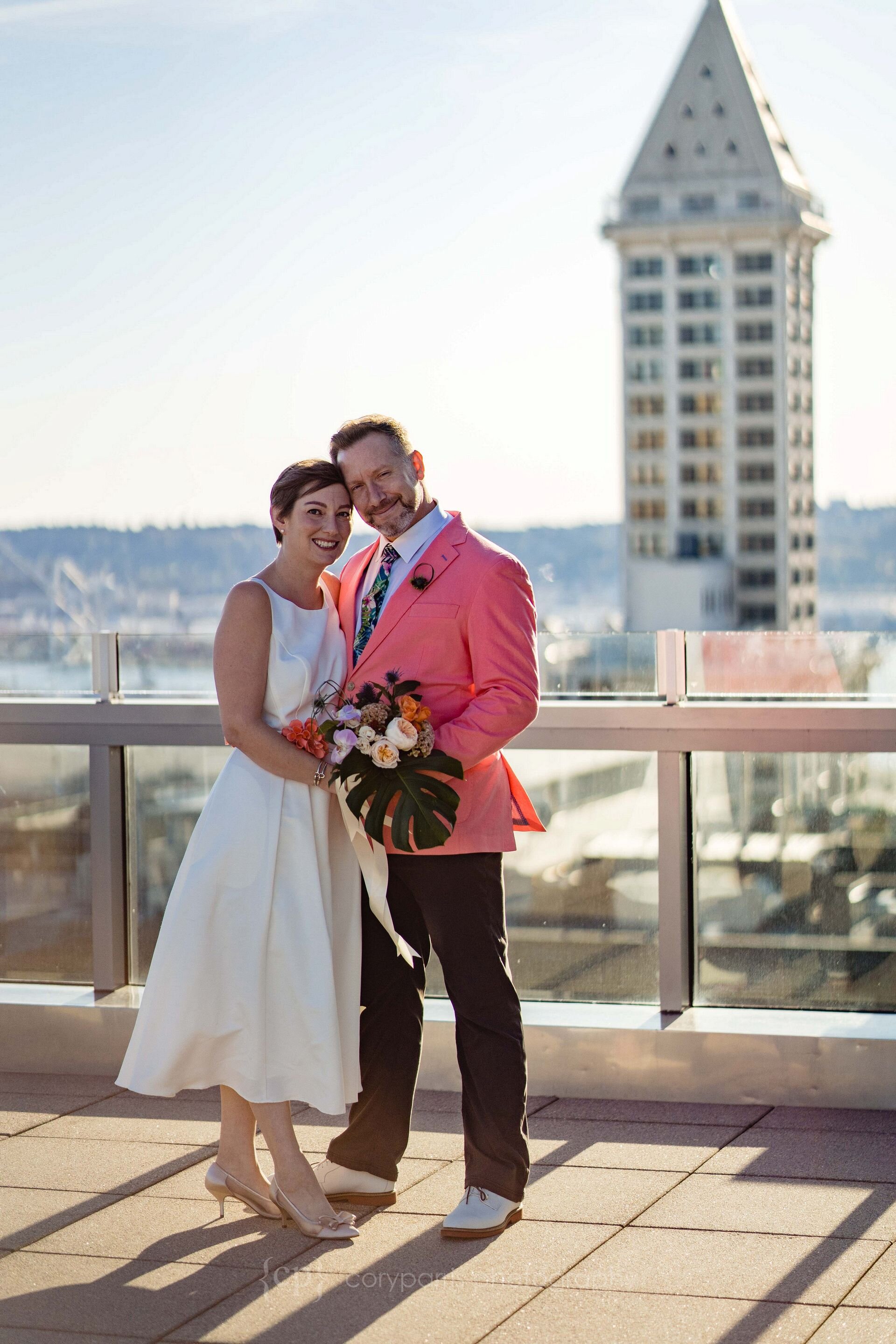 069-seattle-elopement-courthouse.jpg
