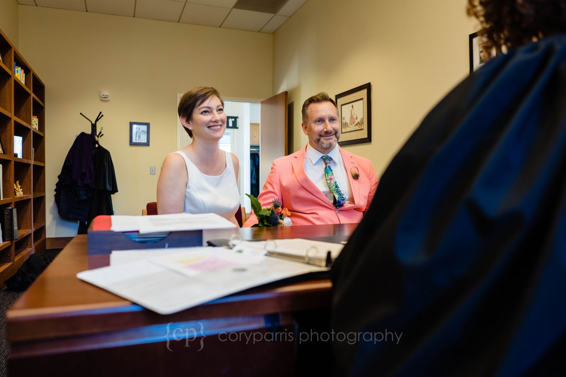 139-seattle-elopement-courthouse.jpg