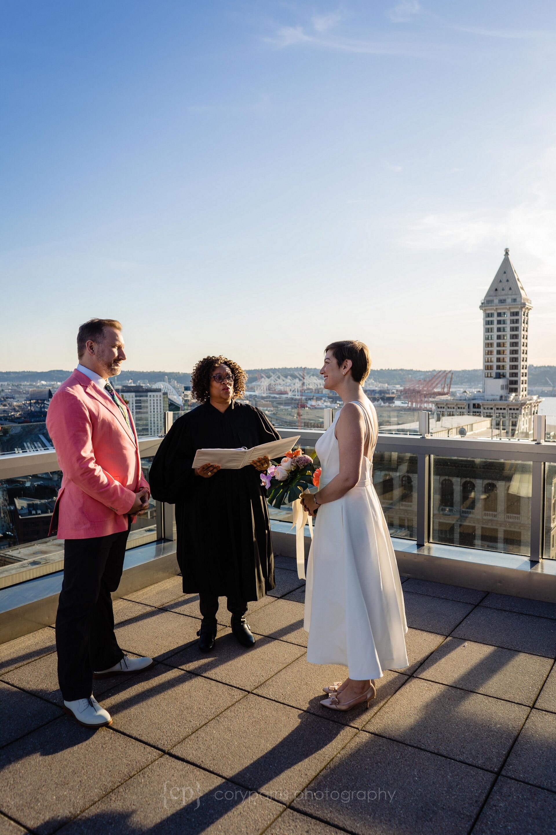 144-seattle-elopement-courthouse.jpg