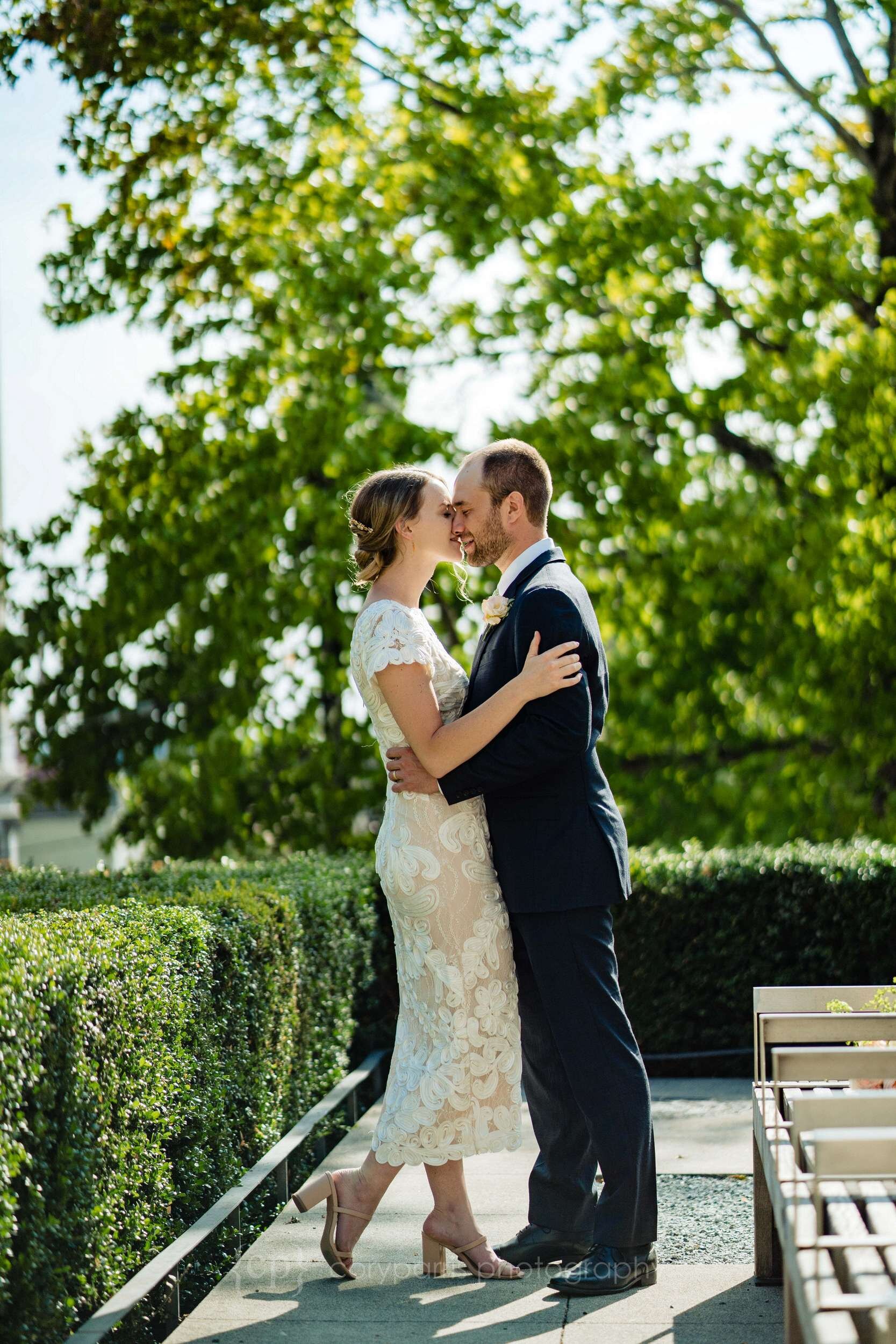 265-seattle-courthouse-micro-wedding.jpg