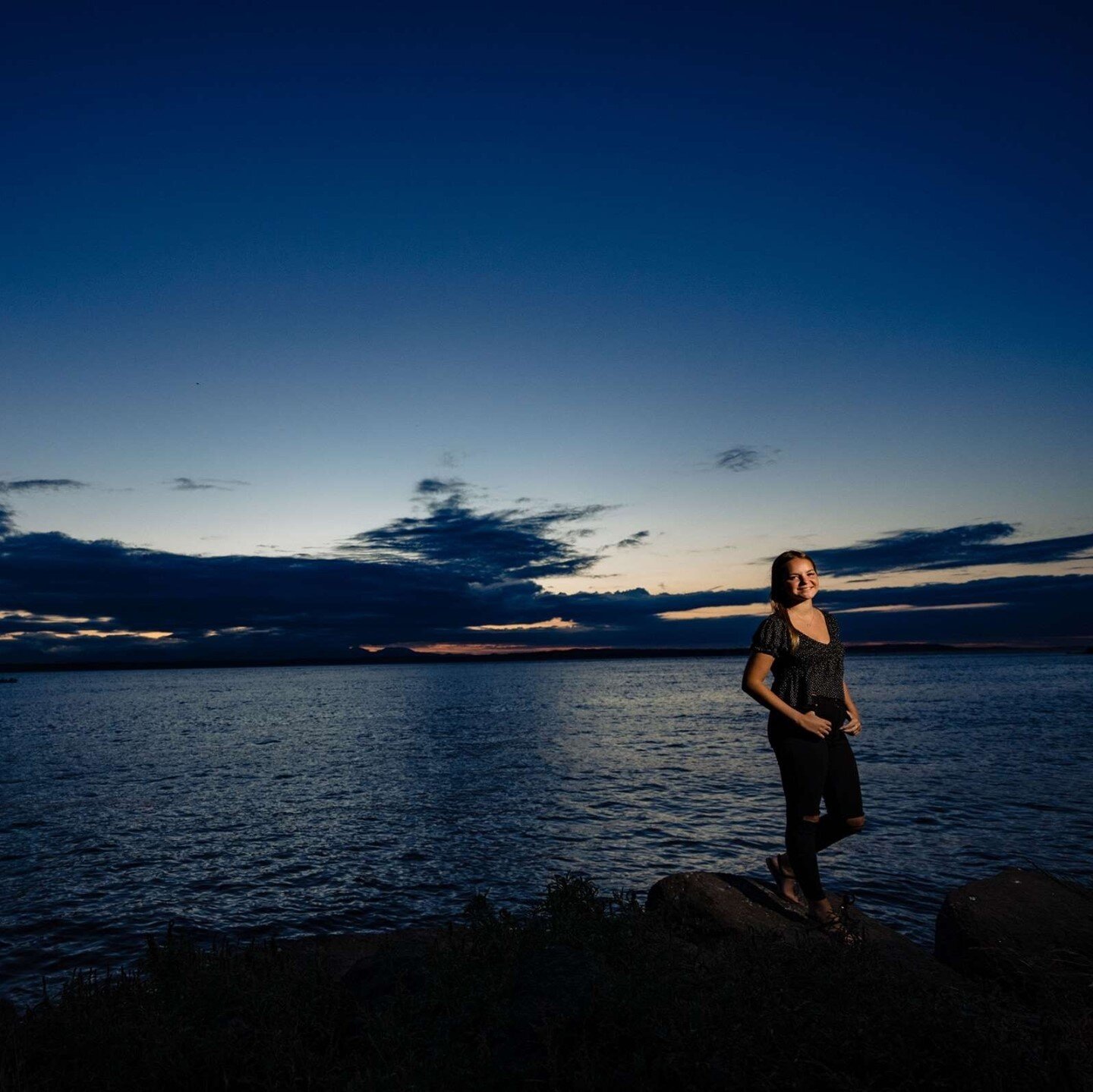 Senior portraits at Golden Gardens in Seattle⁠
⁠
#SeniorMuse #SeniorPortraits #SeattlePhotographer #SeniorPictures #MagMod