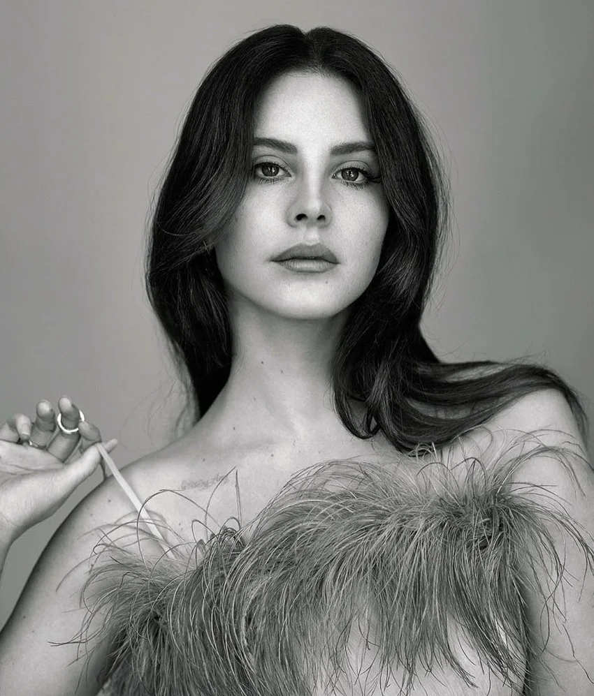 Lana Del Rey - The Luxurious