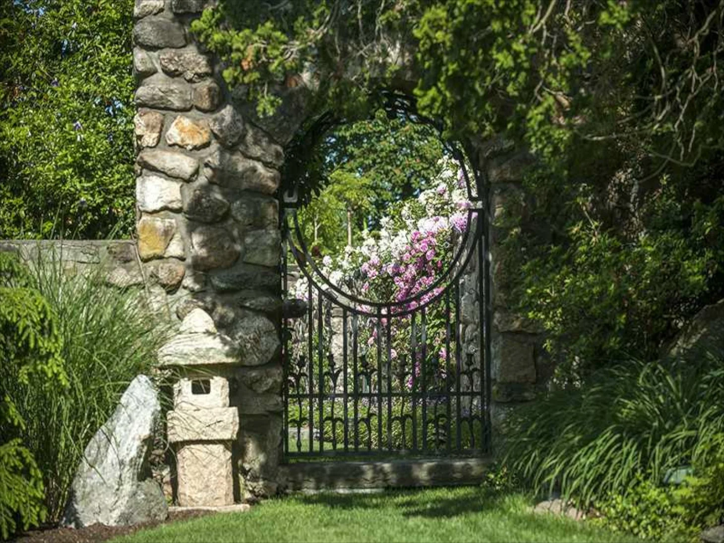 Copper Beech Farms Gate.jpg