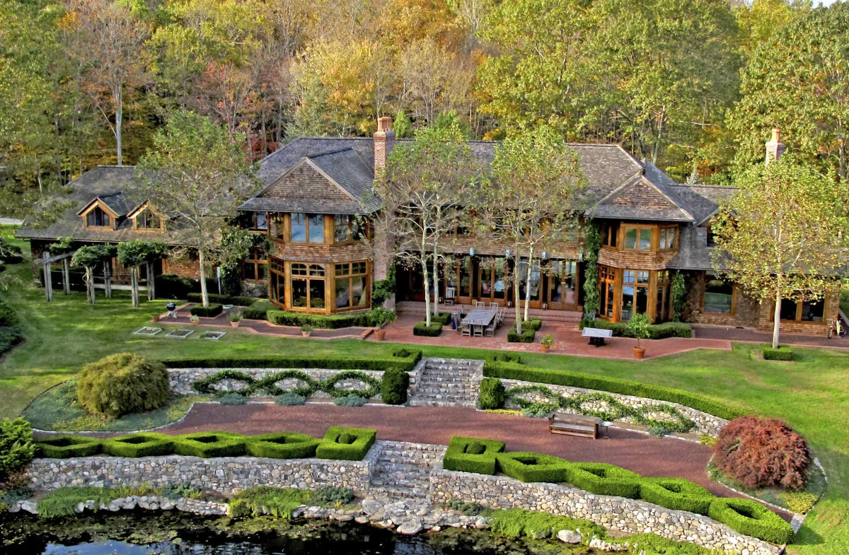 Julian Estate.jpg