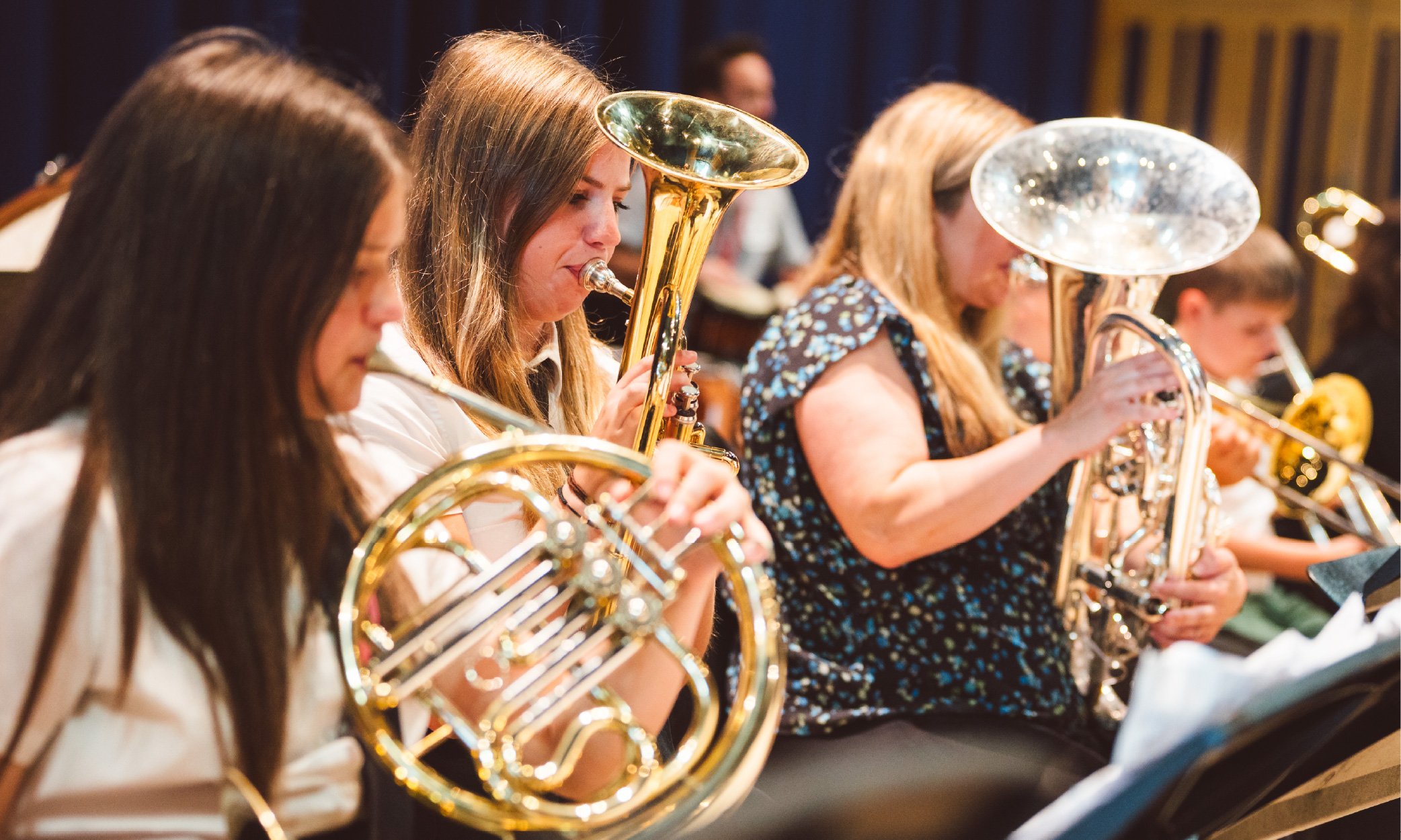A Modulo french horn section.